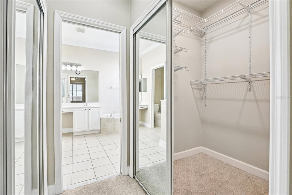 For Sale: $580,000 (4 beds, 3 baths, 3924 Square Feet)