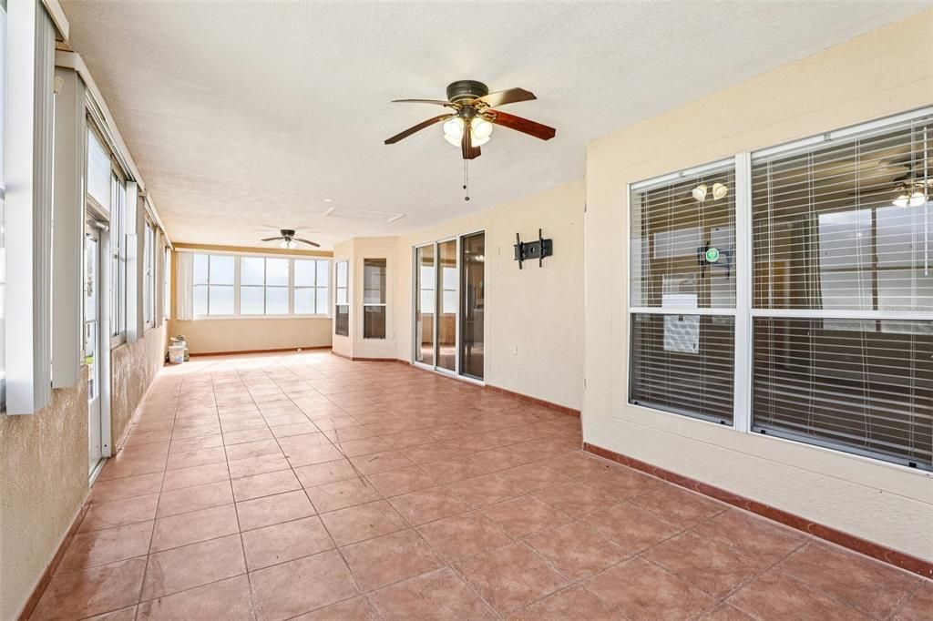 For Sale: $580,000 (4 beds, 3 baths, 3924 Square Feet)