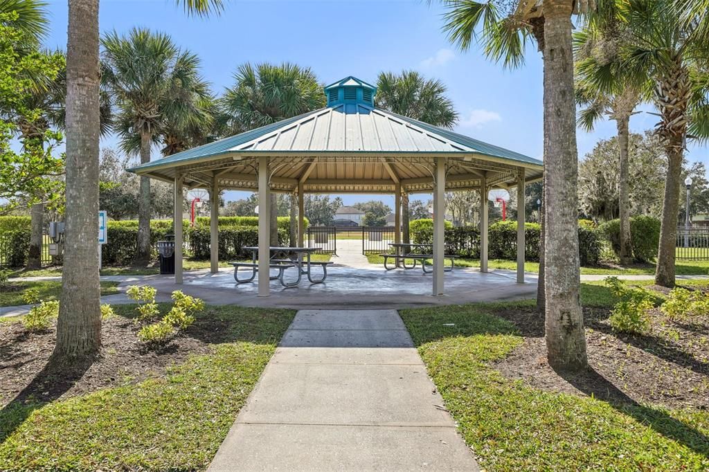 For Sale: $580,000 (4 beds, 3 baths, 3924 Square Feet)