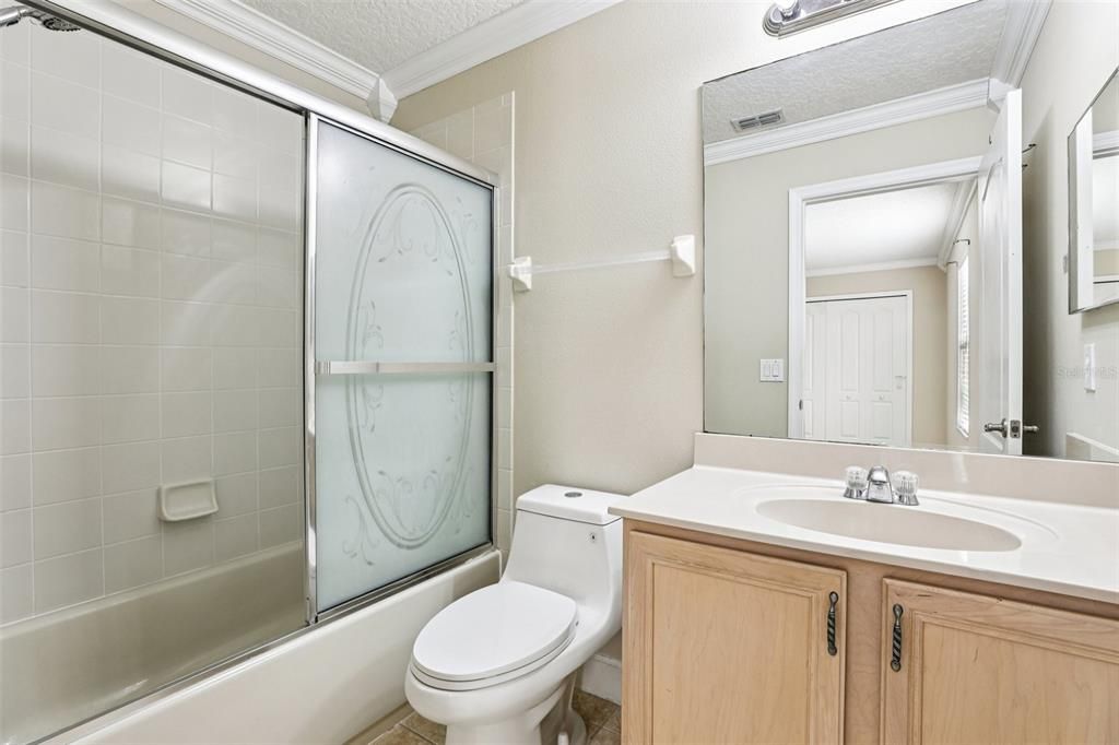 For Sale: $580,000 (4 beds, 3 baths, 3924 Square Feet)