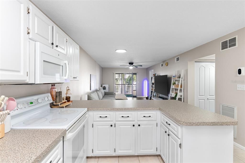 En Venta: $150,000 (2 camas, 2 baños, 948 Pies cuadrados)