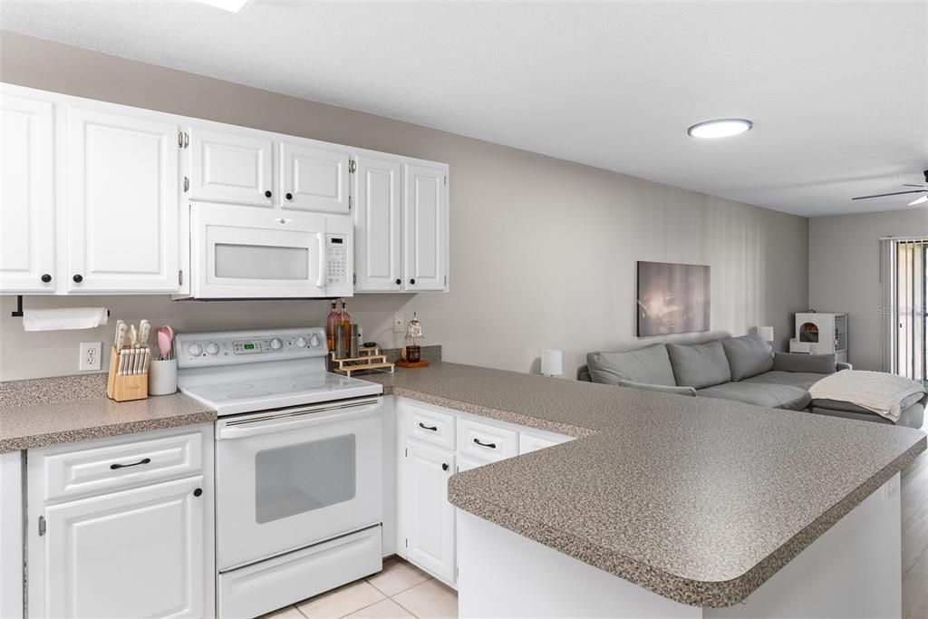 En Venta: $150,000 (2 camas, 2 baños, 948 Pies cuadrados)