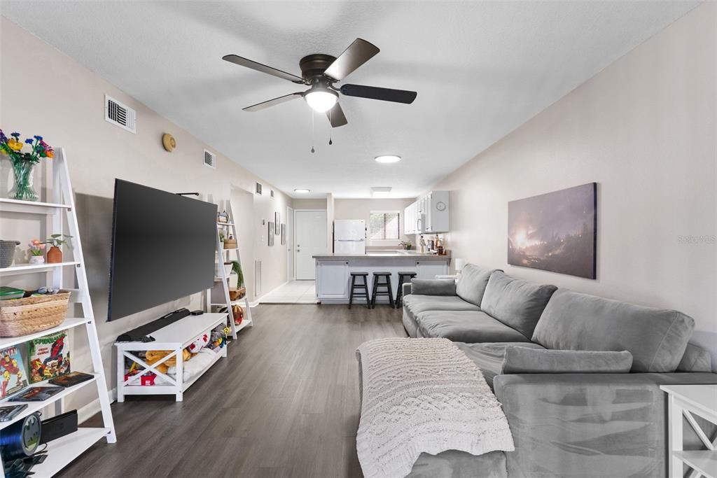 En Venta: $150,000 (2 camas, 2 baños, 948 Pies cuadrados)