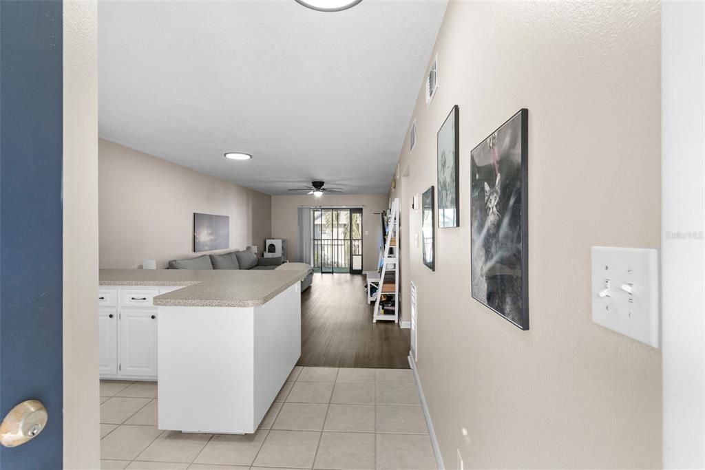 En Venta: $150,000 (2 camas, 2 baños, 948 Pies cuadrados)