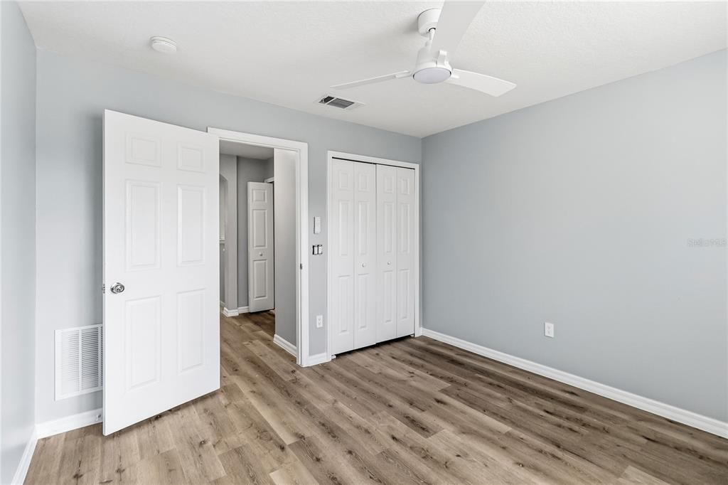 На продажу: $325,000 (3 спален, 2 ванн, 1345 Квадратных фут)