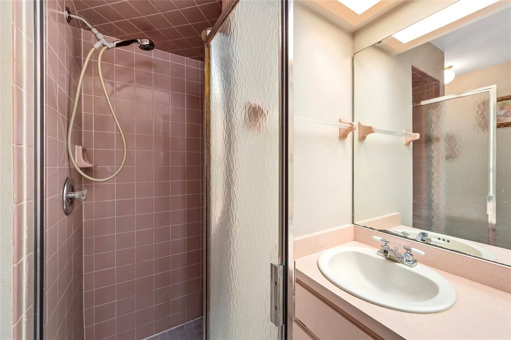 For Sale: $229,900 (2 beds, 2 baths, 1344 Square Feet)