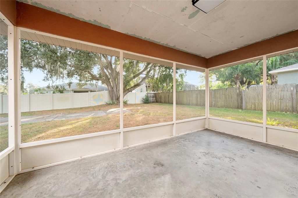 For Sale: $229,900 (2 beds, 2 baths, 1344 Square Feet)