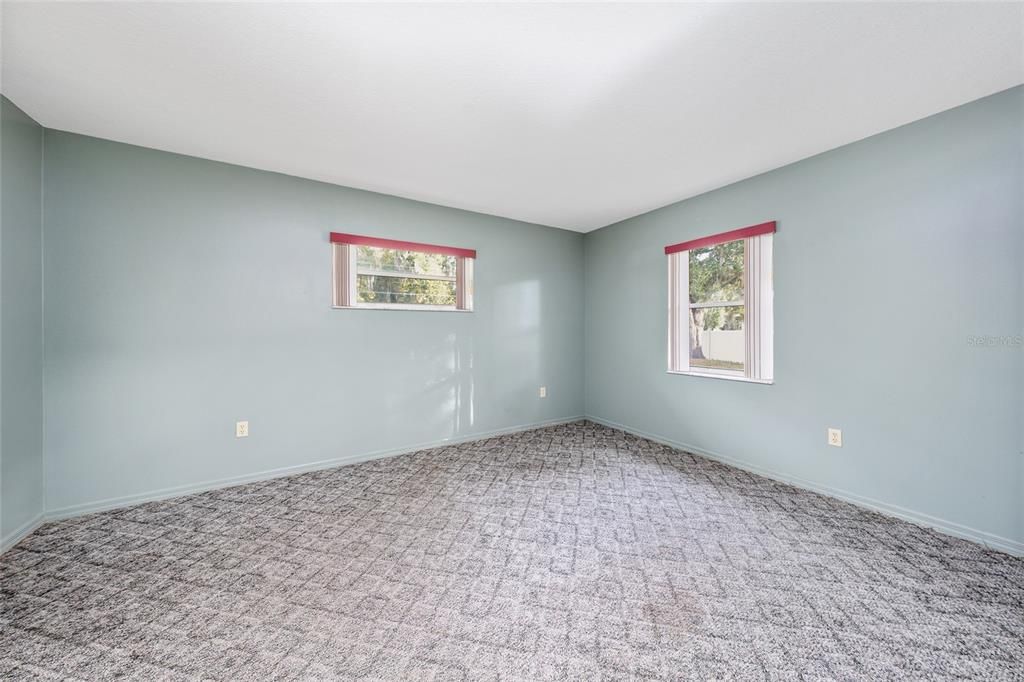 For Sale: $229,900 (2 beds, 2 baths, 1344 Square Feet)