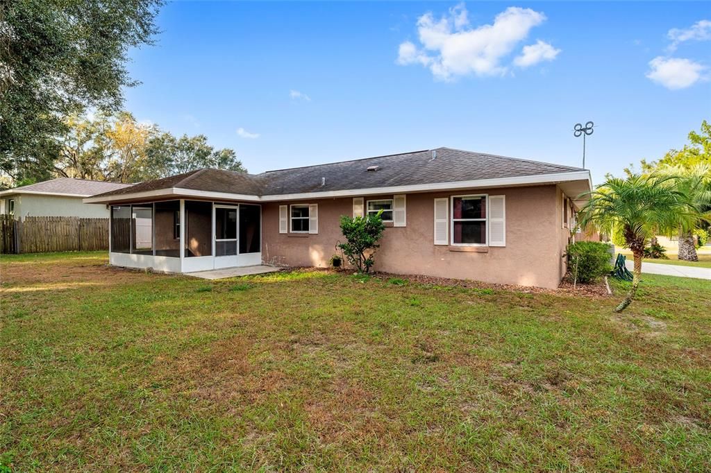 For Sale: $229,900 (2 beds, 2 baths, 1344 Square Feet)