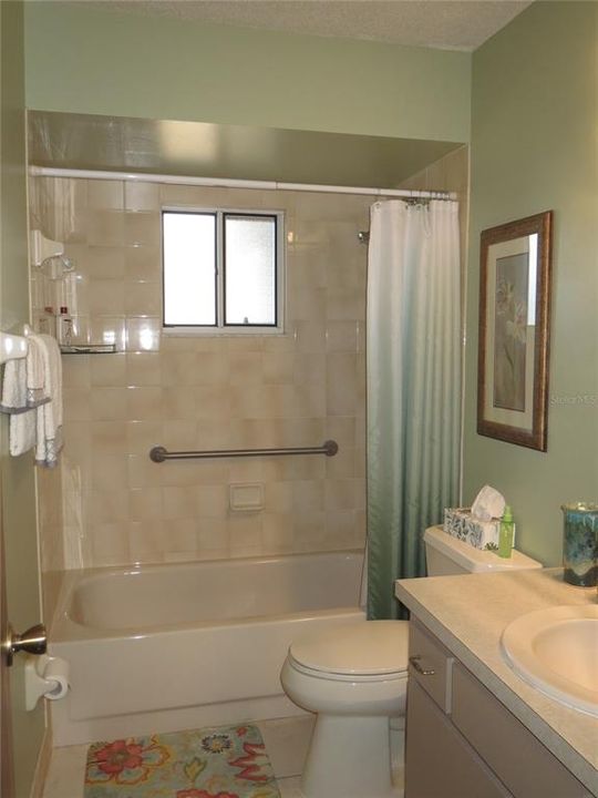 En Venta: $175,000 (2 camas, 2 baños, 1040 Pies cuadrados)