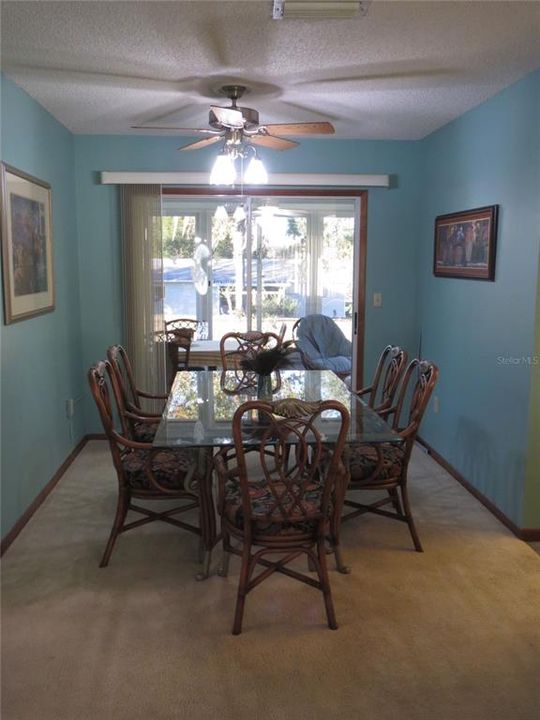 En Venta: $175,000 (2 camas, 2 baños, 1040 Pies cuadrados)