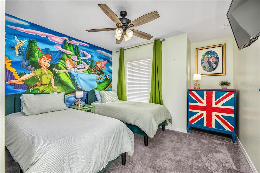 For Sale: $379,900 (4 beds, 3 baths, 1884 Square Feet)