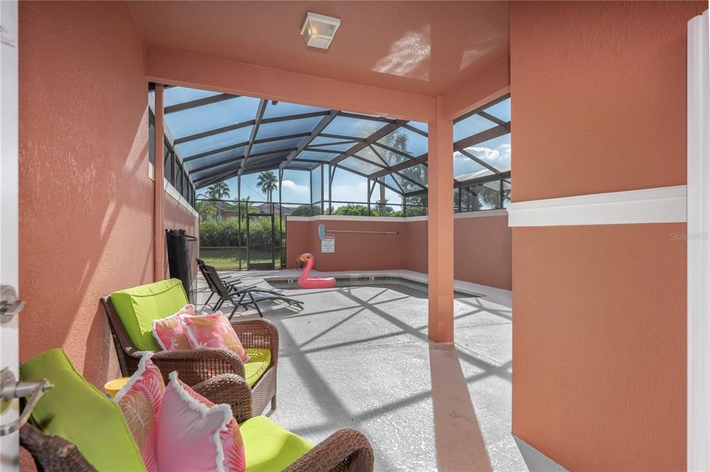 For Sale: $379,900 (4 beds, 3 baths, 1884 Square Feet)