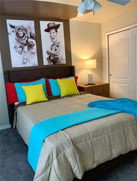 For Sale: $379,900 (4 beds, 3 baths, 1884 Square Feet)