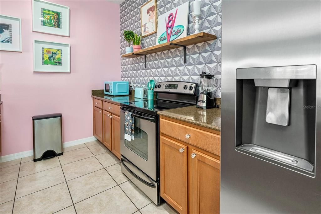 For Sale: $379,900 (4 beds, 3 baths, 1884 Square Feet)