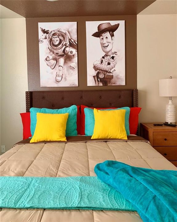 For Sale: $379,900 (4 beds, 3 baths, 1884 Square Feet)