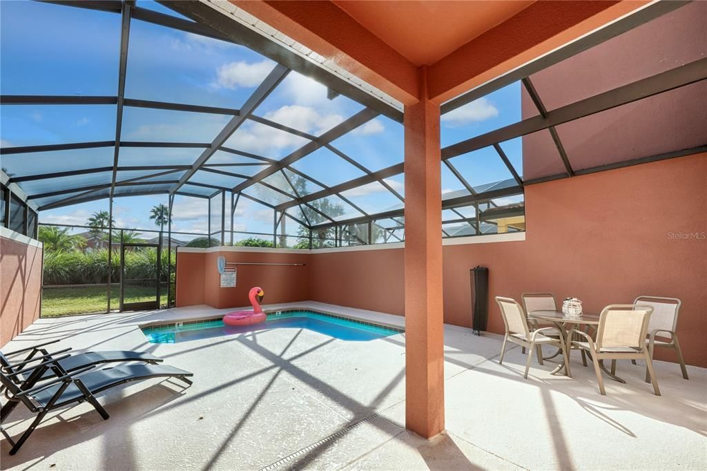 For Sale: $379,900 (4 beds, 3 baths, 1884 Square Feet)