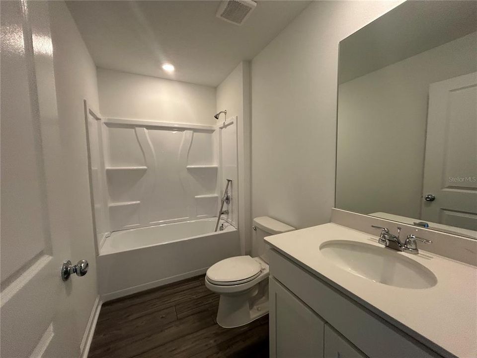 For Rent: $2,499 (3 beds, 2 baths, 2031 Square Feet)