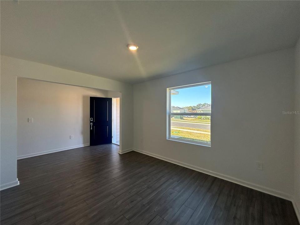 For Rent: $2,499 (3 beds, 2 baths, 2031 Square Feet)