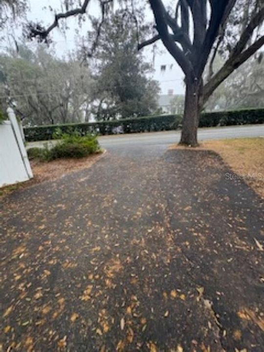 For Sale: $699,900 (3 beds, 3 baths, 2752 Square Feet)