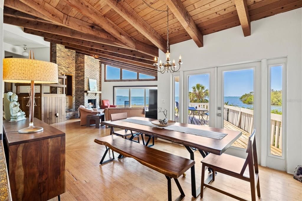 For Sale: $3,900,000 (4 beds, 3 baths, 3601 Square Feet)