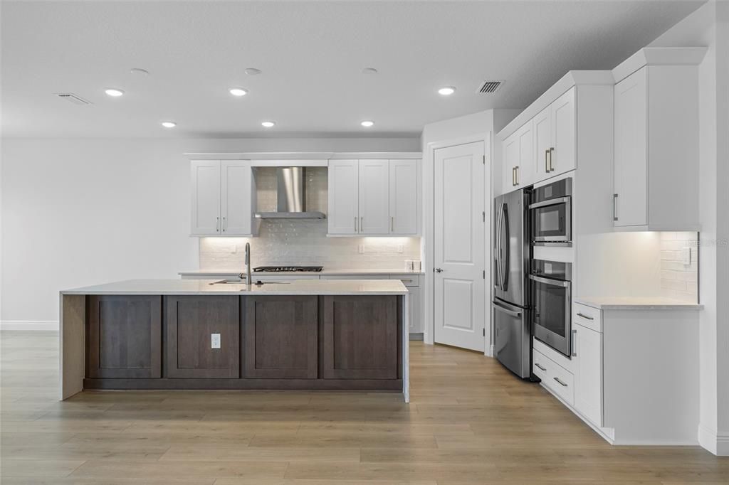 For Sale: $684,990 (2 beds, 2 baths, 1827 Square Feet)