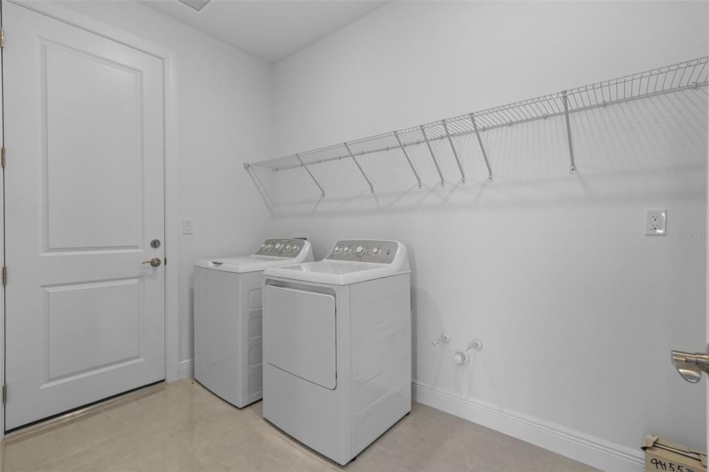 For Sale: $684,990 (2 beds, 2 baths, 1827 Square Feet)