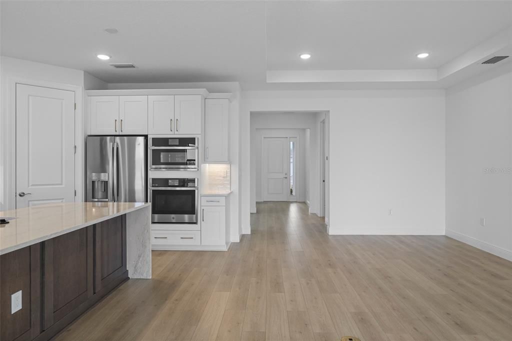 For Sale: $684,990 (2 beds, 2 baths, 1827 Square Feet)