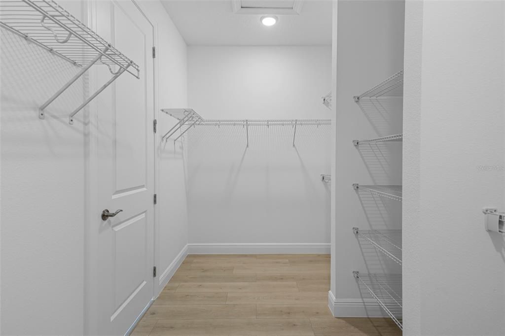 For Sale: $684,990 (2 beds, 2 baths, 1827 Square Feet)