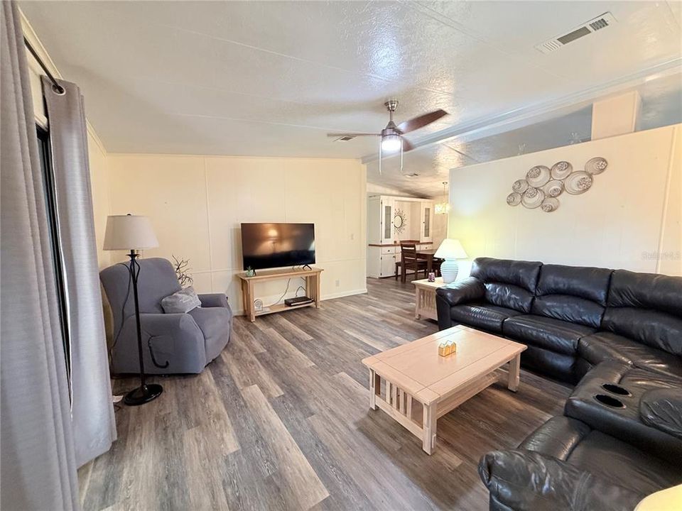 En Venta: $127,500 (2 camas, 2 baños, 960 Pies cuadrados)