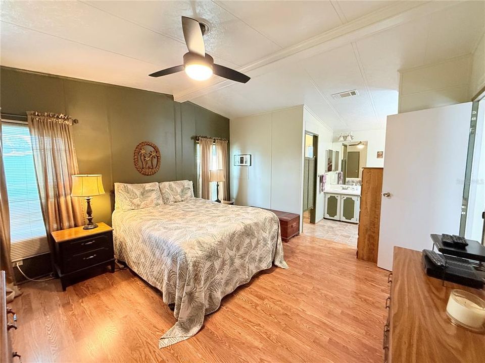 En Venta: $127,500 (2 camas, 2 baños, 960 Pies cuadrados)