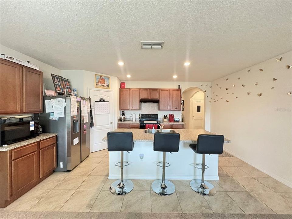 For Sale: $350,000 (4 beds, 2 baths, 1846 Square Feet)