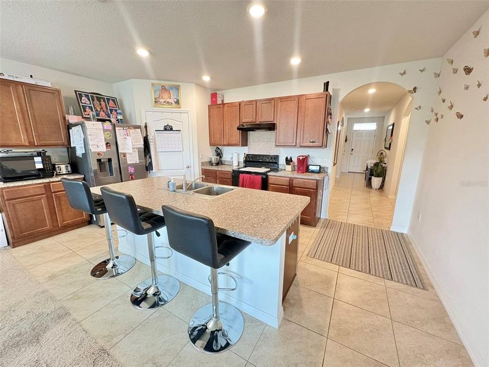 For Sale: $350,000 (4 beds, 2 baths, 1846 Square Feet)