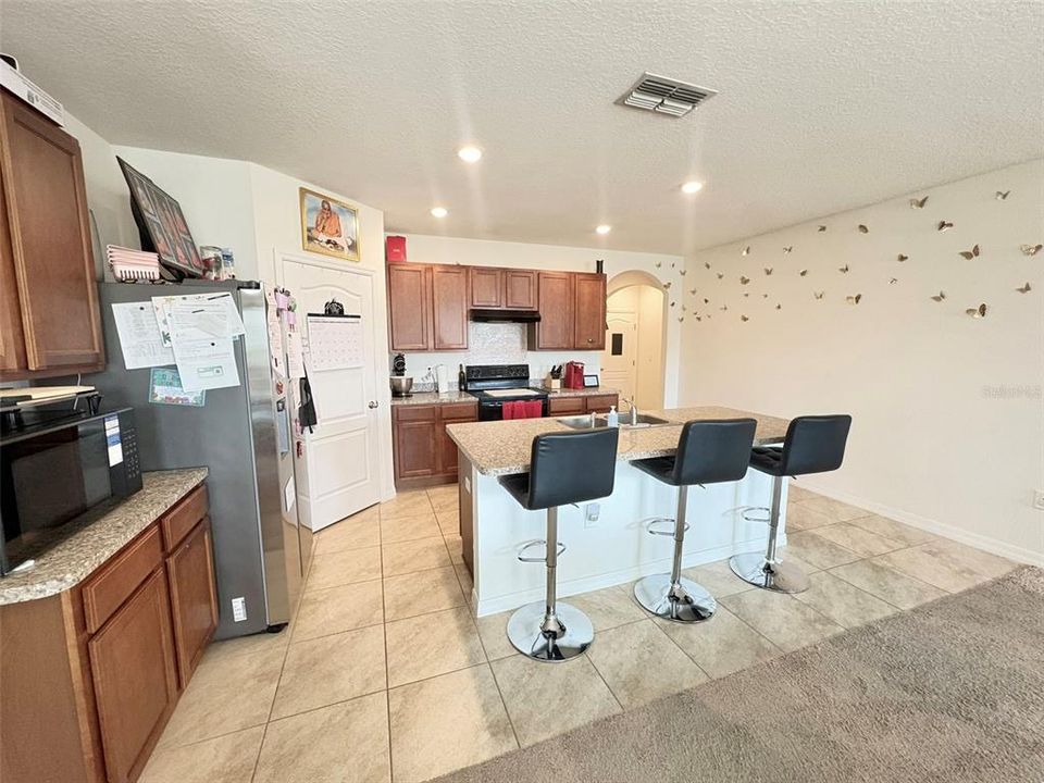 For Sale: $350,000 (4 beds, 2 baths, 1846 Square Feet)