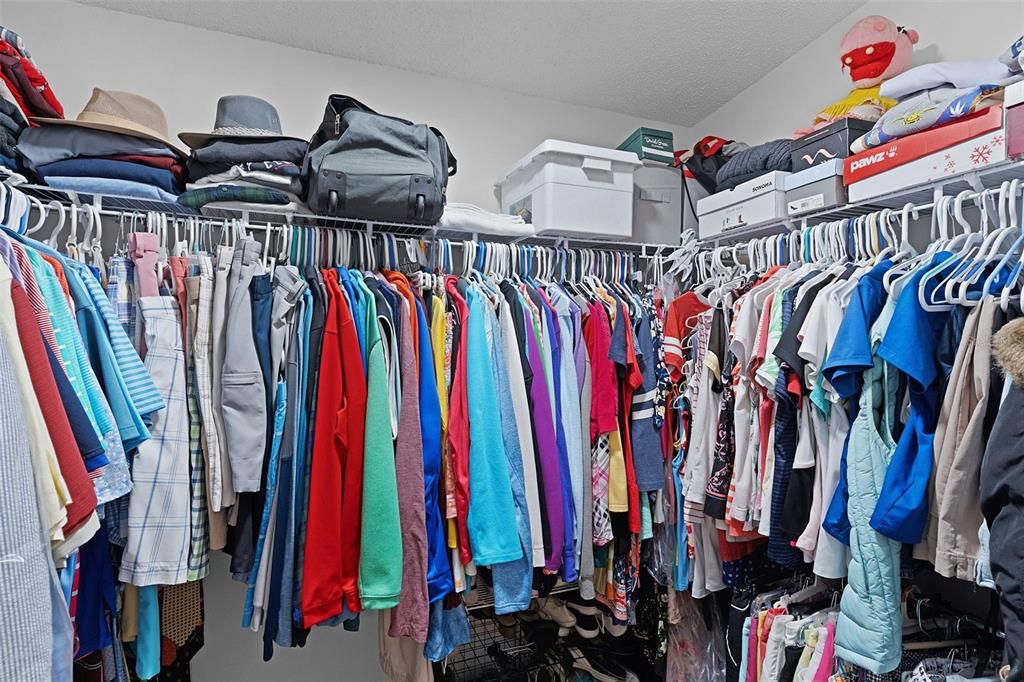 For Sale: $210,000 (2 beds, 2 baths, 1284 Square Feet)