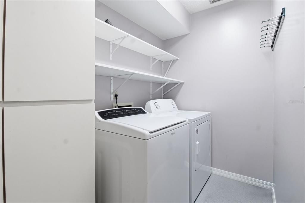 待售: $250,000 (2 贝兹, 2 浴室, 1768 平方英尺)