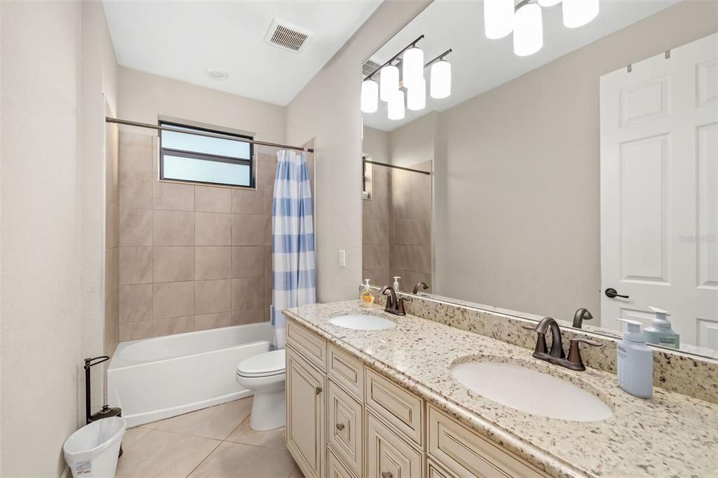 For Sale: $1,395,000 (6 beds, 4 baths, 3860 Square Feet)