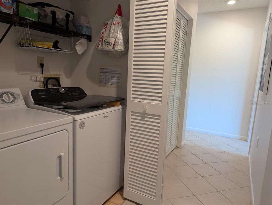 En Venta: $424,000 (2 camas, 2 baños, 1638 Pies cuadrados)