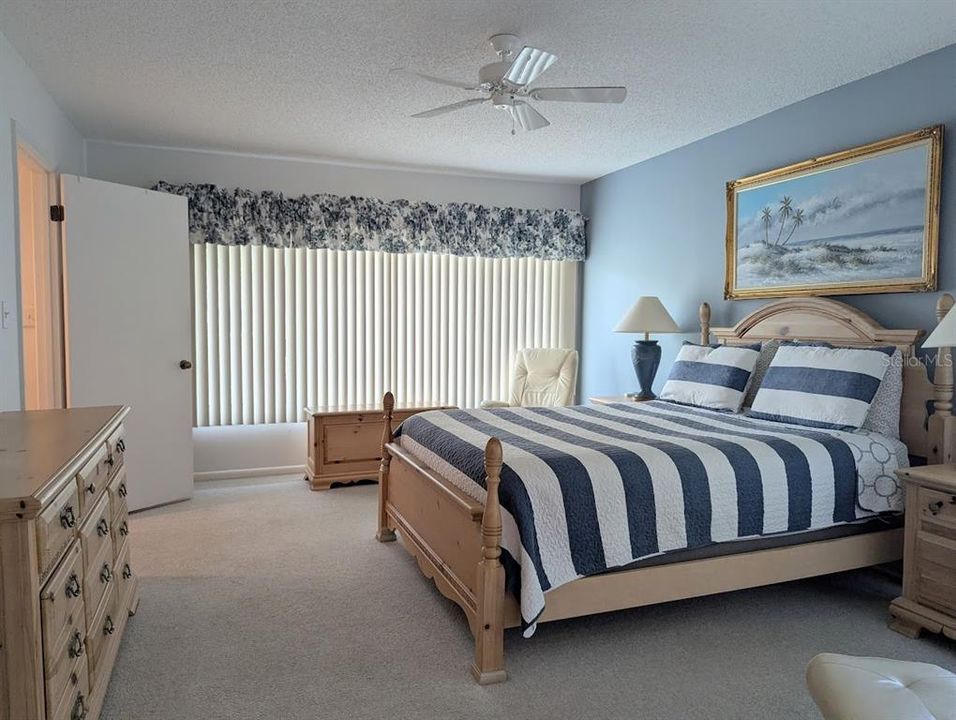 En Venta: $424,000 (2 camas, 2 baños, 1638 Pies cuadrados)