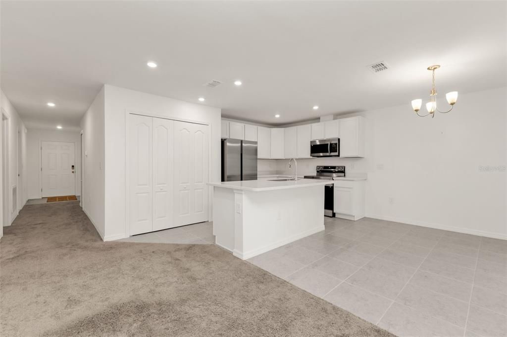 For Sale: $280,000 (3 beds, 2 baths, 1445 Square Feet)