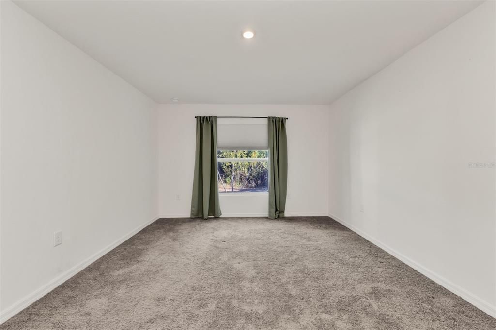 For Sale: $280,000 (3 beds, 2 baths, 1445 Square Feet)