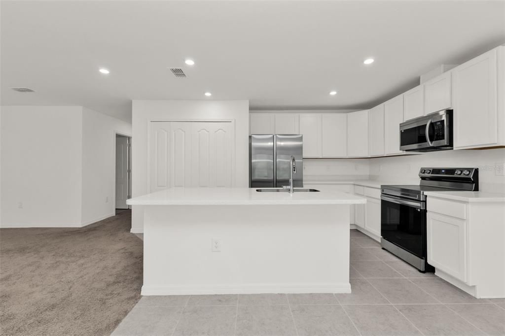 For Sale: $280,000 (3 beds, 2 baths, 1445 Square Feet)