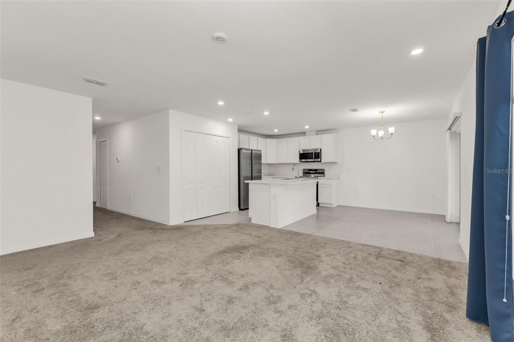 For Sale: $280,000 (3 beds, 2 baths, 1445 Square Feet)