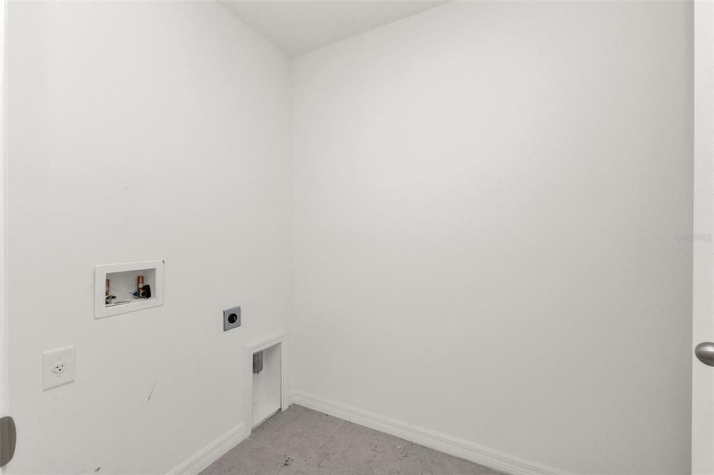 For Sale: $280,000 (3 beds, 2 baths, 1445 Square Feet)