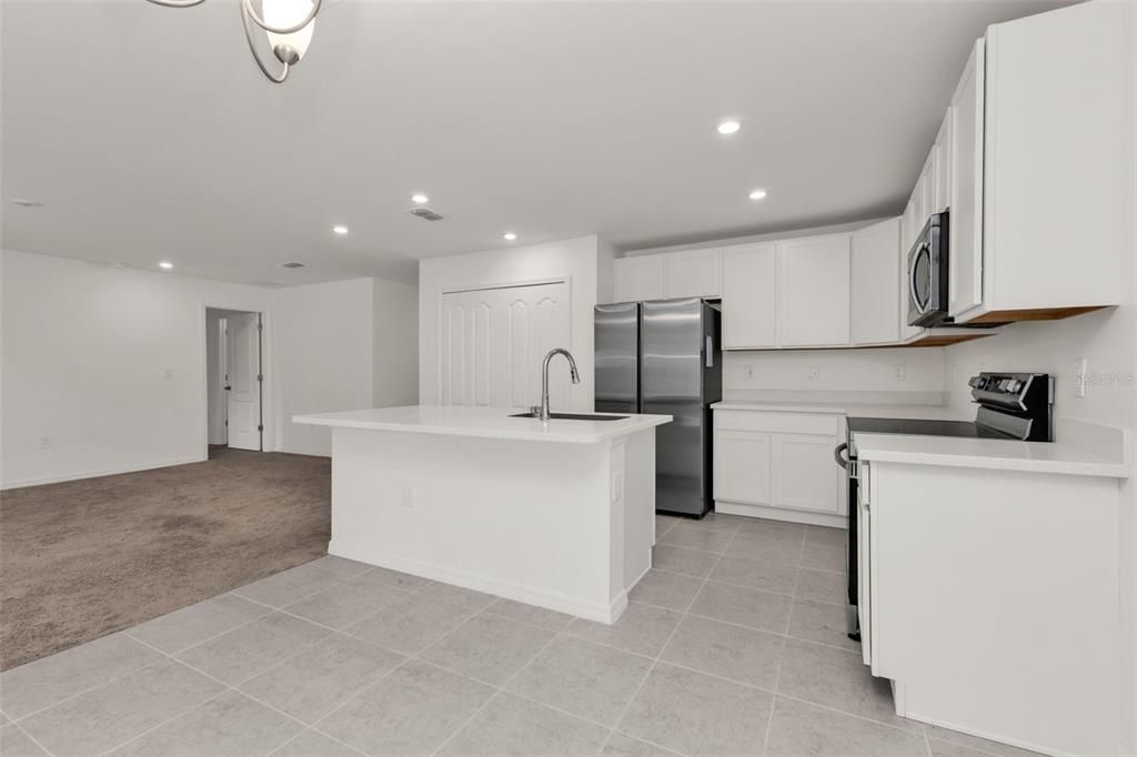 For Sale: $280,000 (3 beds, 2 baths, 1445 Square Feet)