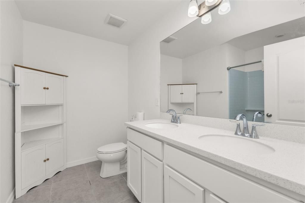 For Sale: $280,000 (3 beds, 2 baths, 1445 Square Feet)