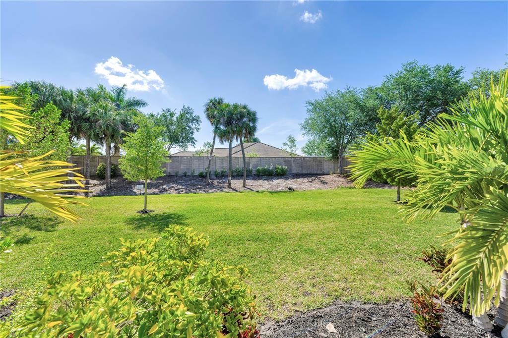 For Sale: $379,000 (4 beds, 2 baths, 1812 Square Feet)