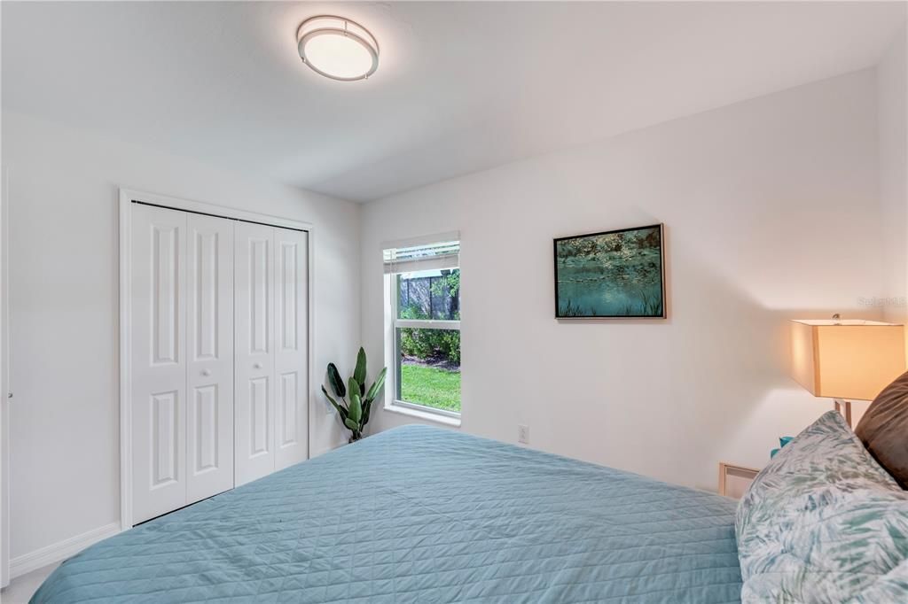 For Sale: $379,000 (4 beds, 2 baths, 1812 Square Feet)