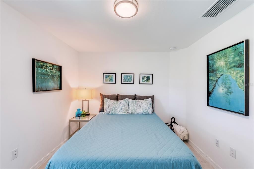 For Sale: $379,000 (4 beds, 2 baths, 1812 Square Feet)