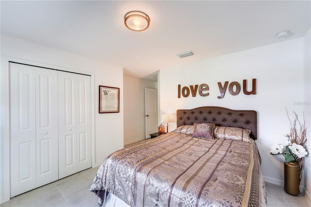 For Sale: $379,000 (4 beds, 2 baths, 1812 Square Feet)